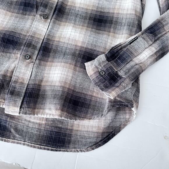 Vans Boy's Plaid Flannel Button-Up Shirt - Large - Picture 2 of 4